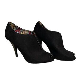 Black Peep-Toe Heels by Christian Siriano